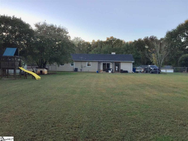 Property image 3 at 117 Greenridge Drive, Moore, SC 29369-9731