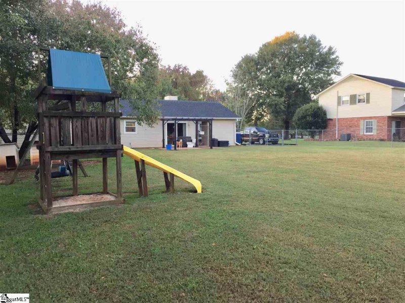 Property image 5 at 117 Greenridge Drive, Moore, SC 29369-9731