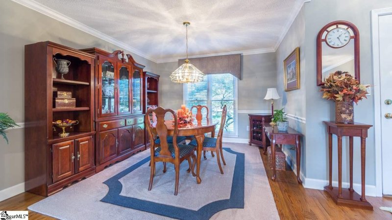 Property image 4 at 114 E Hypericum Lane, Greenville, SC 29615