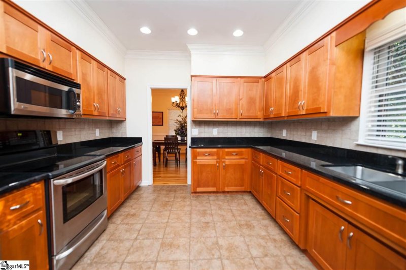 Property image 5 at 126 Hawk Creek Drive, Spartanburg, SC 29301