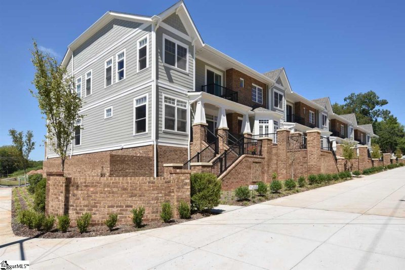 Property image 2 at 100 S Hudson Street, Greenville, SC 29601