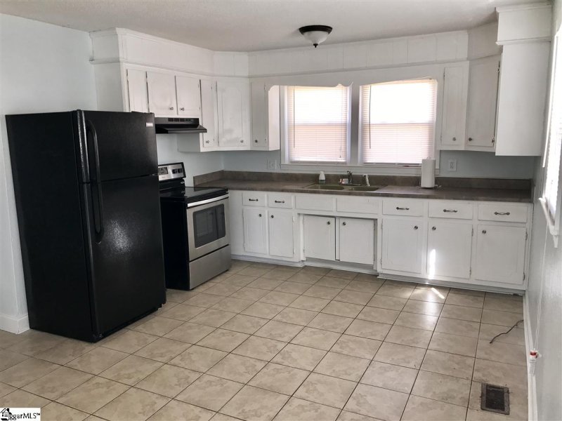 Property image 4 at 14 STURTEVANT Street, Greenville, SC 29611