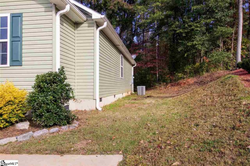 Property image 5 at 163 Caroway Court, Spartanburg, SC 29303-5163