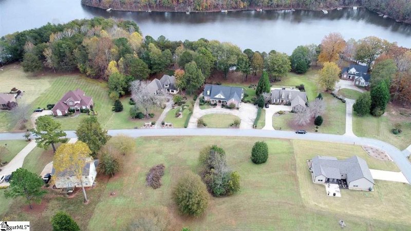 Property image 5 at Bass Cove Drive, Taylors, SC 29687