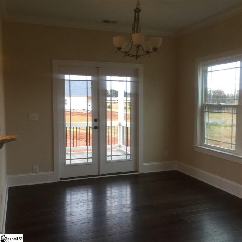 Property image 2 at 101 Kirklen Lane, Taylors, SC 29687