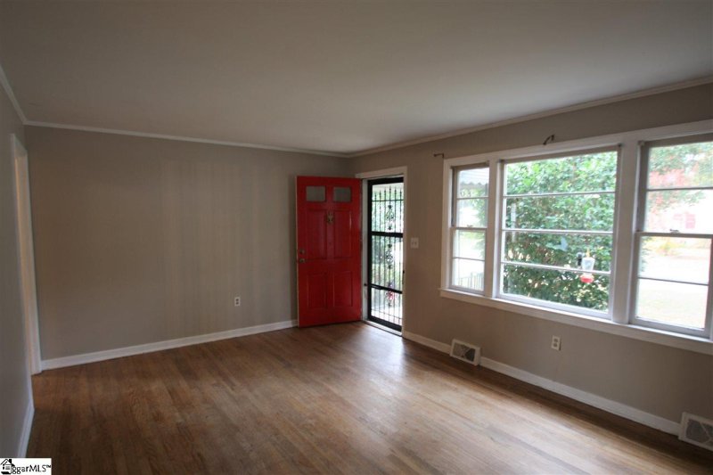 Property image 3 at 9 Picadilly Street, Taylors, SC 29687