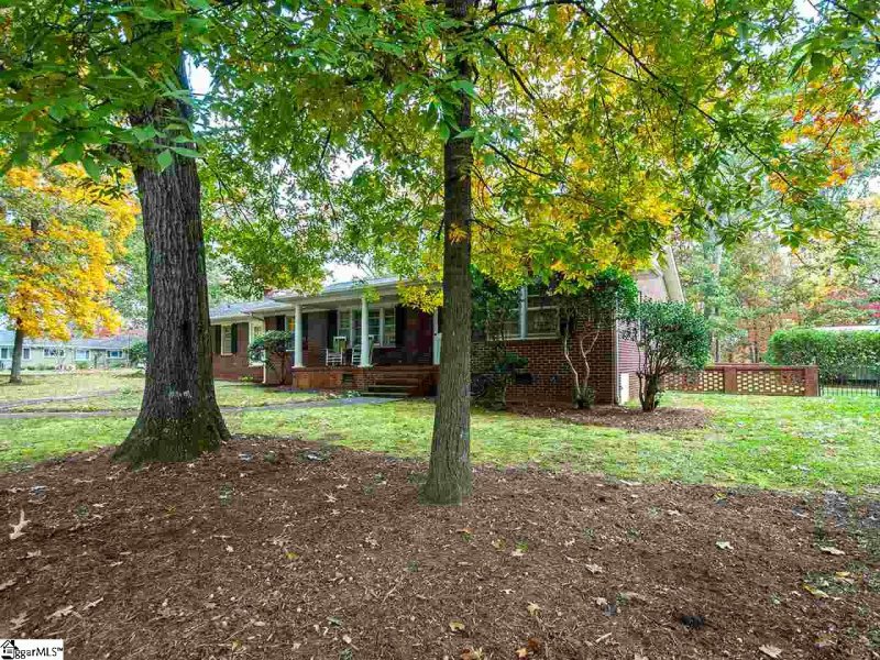 Property image 3 at 601 Southway Street, Easley, SC 29640