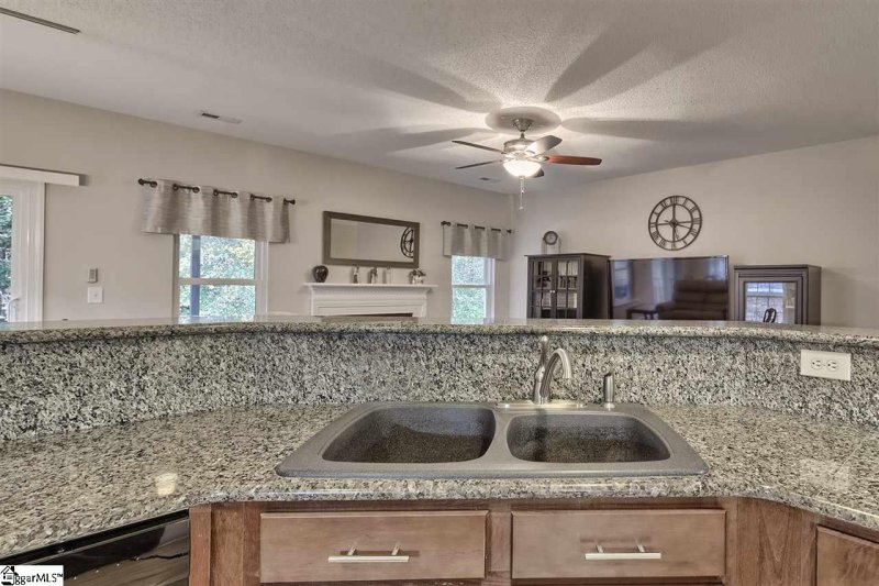 Property image 5 at 124 Arabian Way, Simpsonville, SC 29681