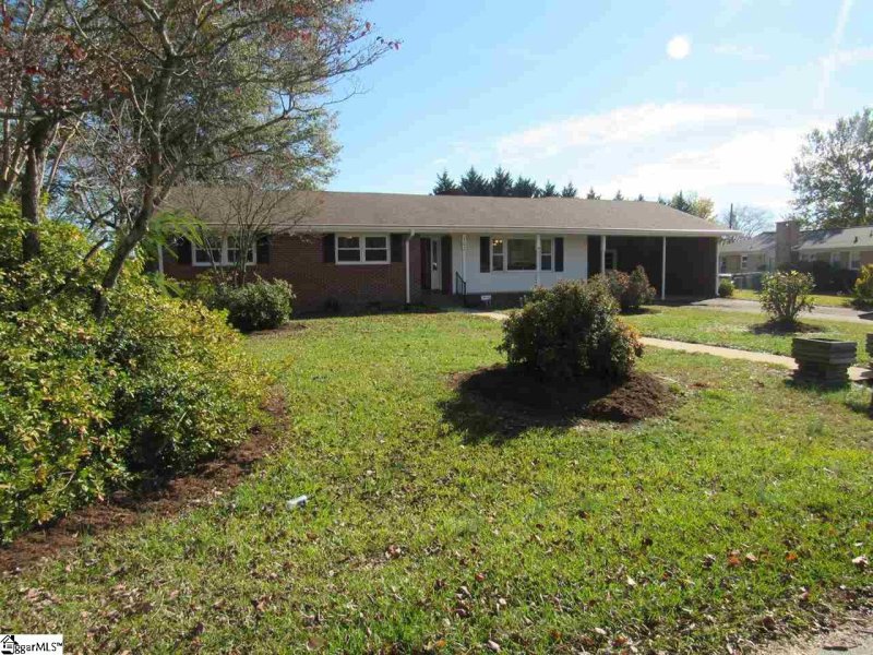Property image 3 at 102 James Street, Easley, SC 29642