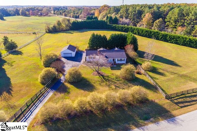 Property image 2 at 100 Bruce Meadow Road, Simpsonville, SC 29681