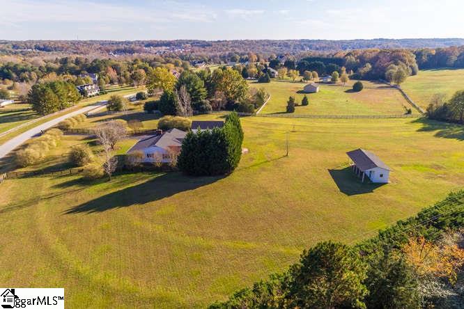 Property image 5 at 100 Bruce Meadow Road, Simpsonville, SC 29681