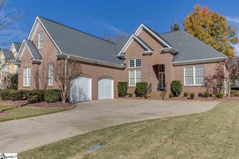 104 Holland Trace Circle