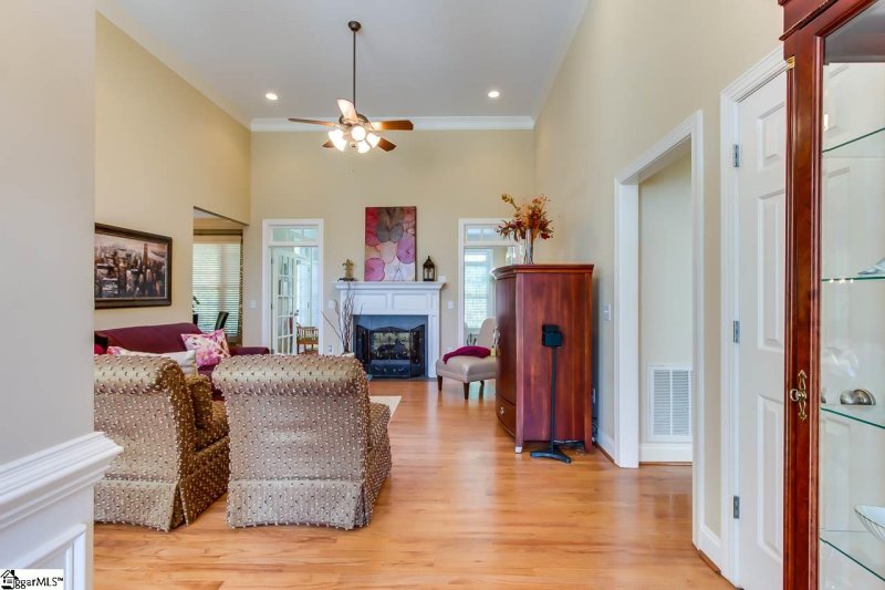 Property image 3 at 104 Holland Trace Circle, Simpsonville, SC 29681