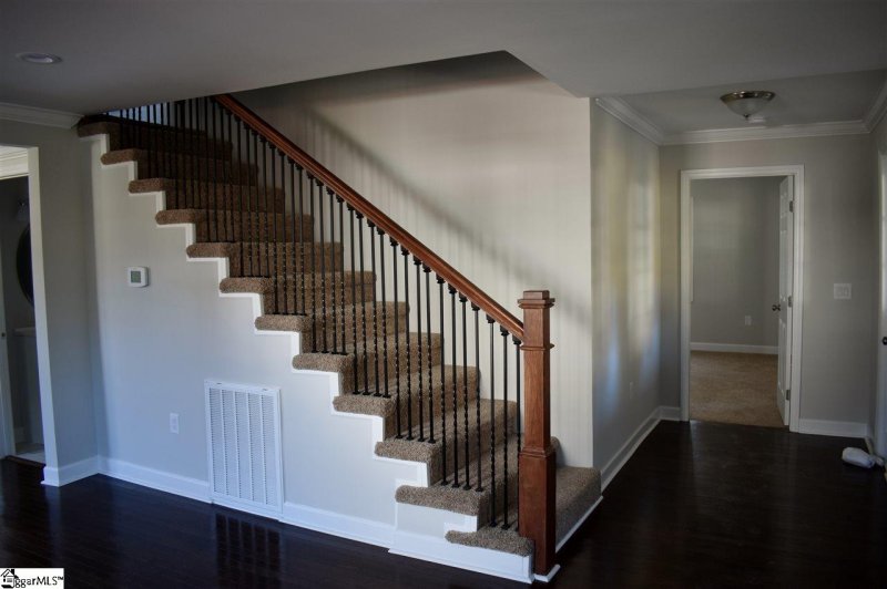Property image 3 at 419 Pennsylvania Avenue, Greer, SC 29650