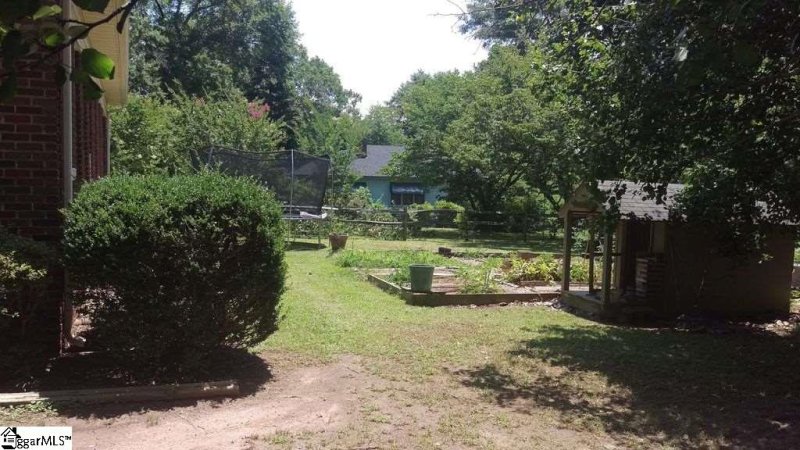 Property image 3 at 15 Maplecroft Street, Greenville, SC 29609
