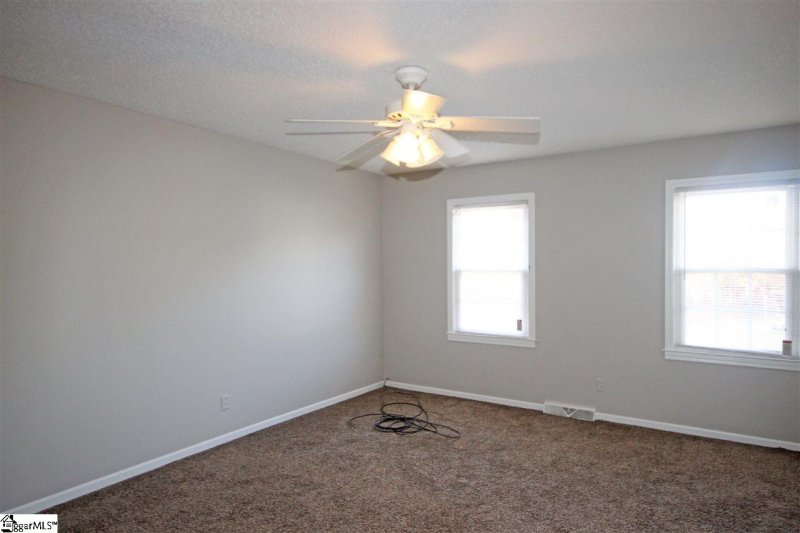 Property image 3 at 61 Pine Creek Court Extension, Greenville, SC 29605