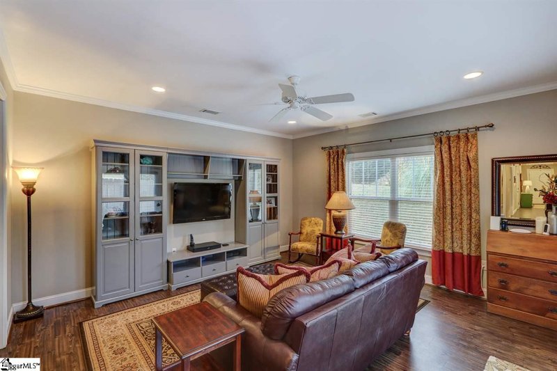 Property image 3 at 333 SHALLOW Drive, Taylors, SC 29687