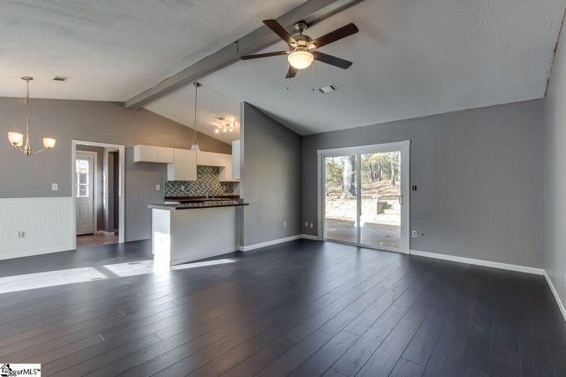 Property image 4 at 4 Newburg Court, Taylors, SC 29687