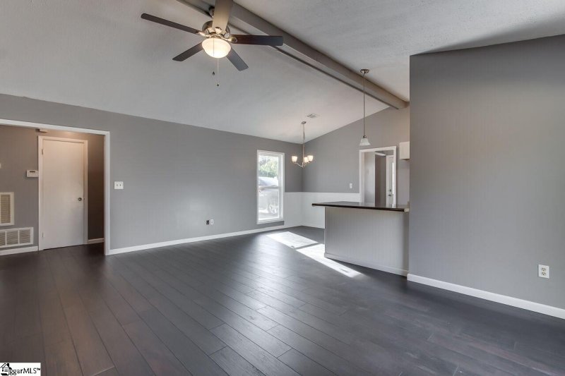 Property image 5 at 4 Newburg Court, Taylors, SC 29687