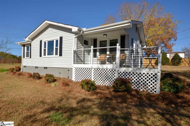 Property image 2 at 2578 Racing Road, Greer, SC 29651