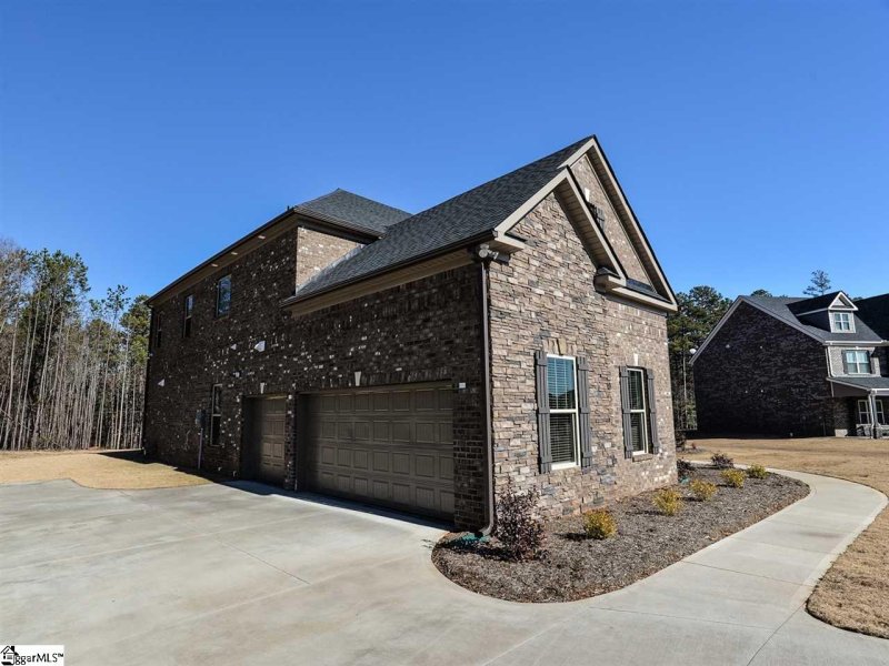 Property image 3 at 205 Coleridge Lane, Greer, SC 29651