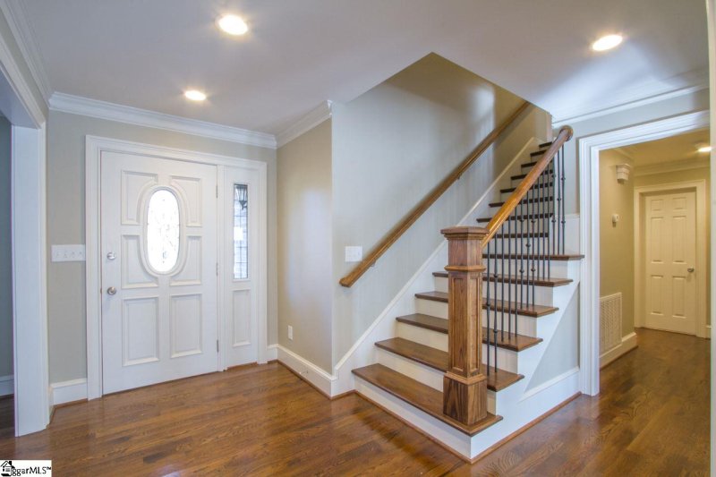 Property image 3 at 104 E Croydon Court, Easley, SC 29642