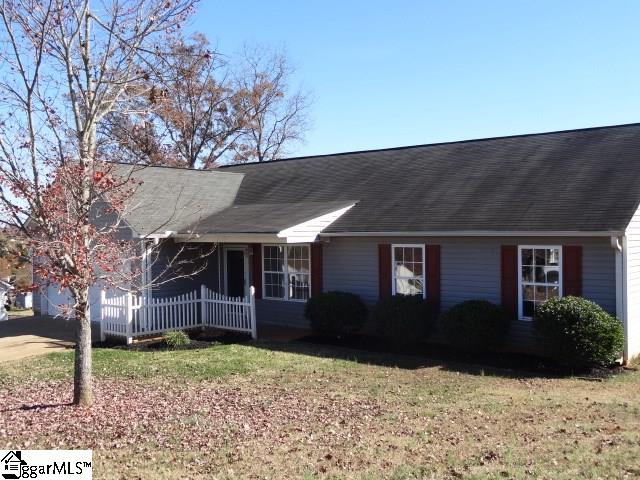 Property image 3 at 112 Greatview Lane, Greenville, SC 29611