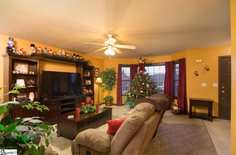 Property image 5 at 400 Panther Court, Greer, SC 29651