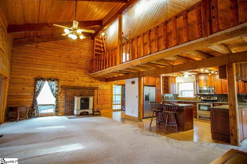 Property image 4 at 196 Jumping Branch Road, Tamassee, SC 29686