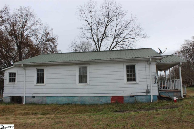 Property image 3 at 300 Poplar Street, Greenville, SC 29611