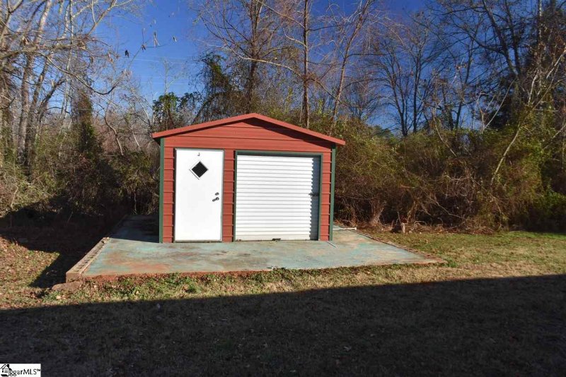 Property image 3 at 101 Melody Lane, Greenville, SC 29617