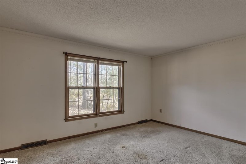 Property image 4 at 5 Overlook Court, Greenville, SC 29609