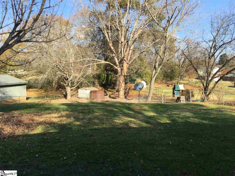 Property image 3 at 11 Derwood Circle, Greenville, SC 29617