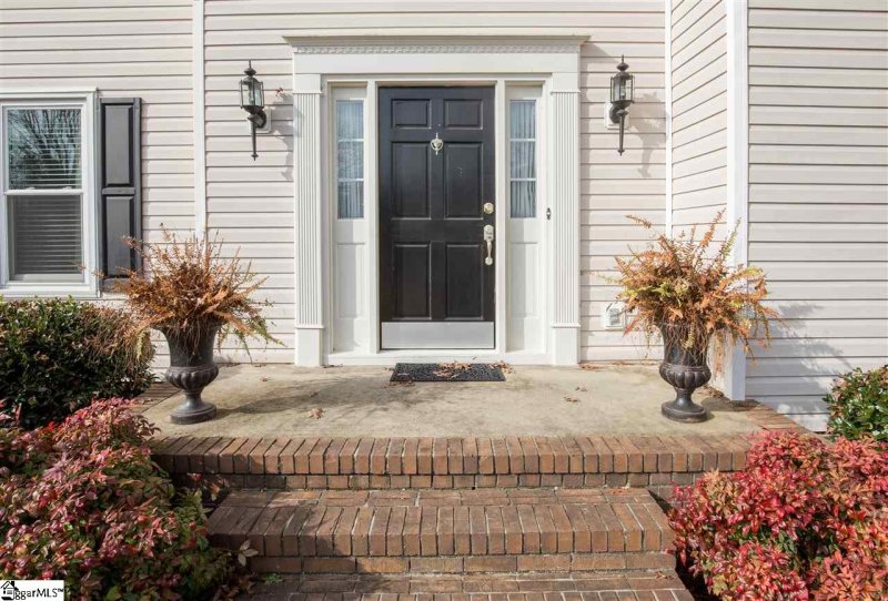 Property image 4 at 214 W Hypericum Lane, Greenville, SC 29615