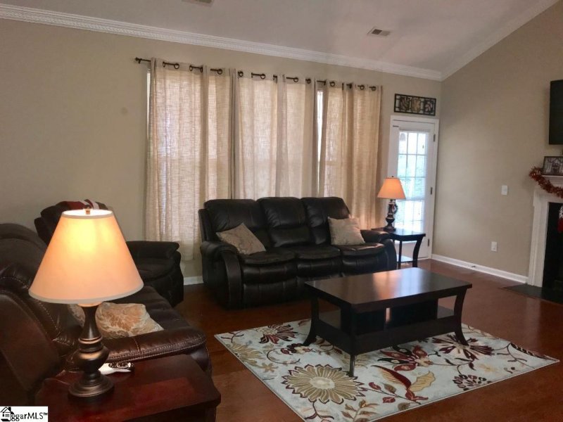 Property image 3 at 10 MACINTYRE Street, Simpsonville, SC 29680