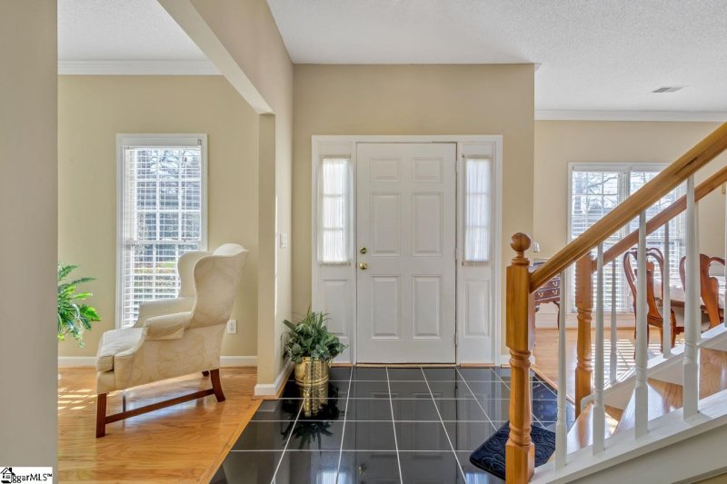 Property image 5 at 6 Grape Vine Court, Greenville, SC 29607