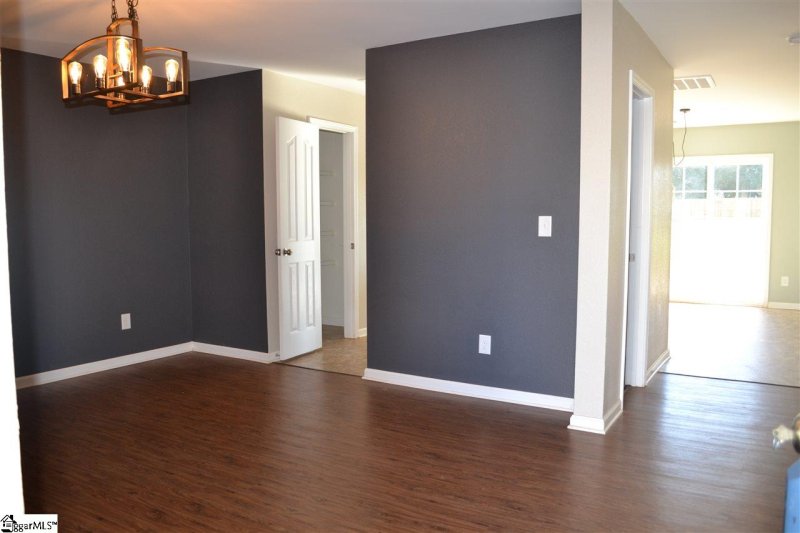 Property image 2 at 103 Hickory Knob Lane, Wellford, SC 29385