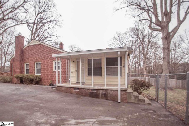 Property image 4 at 204 Grace Avenue, Easley, SC 29640