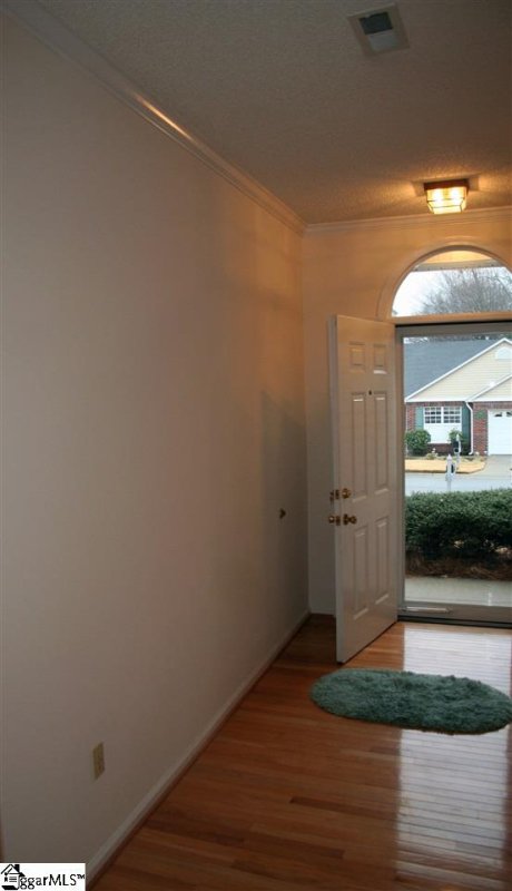 Property image 2 at 104 Raintree Cove Drive, Taylors, SC 29687