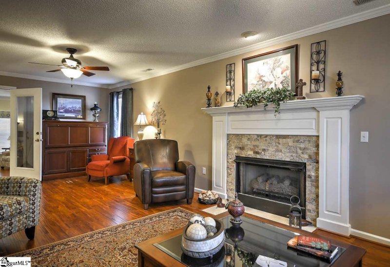 Property image 2 at 245 E Autumn Ridge Road, Moore, SC 29369-8911