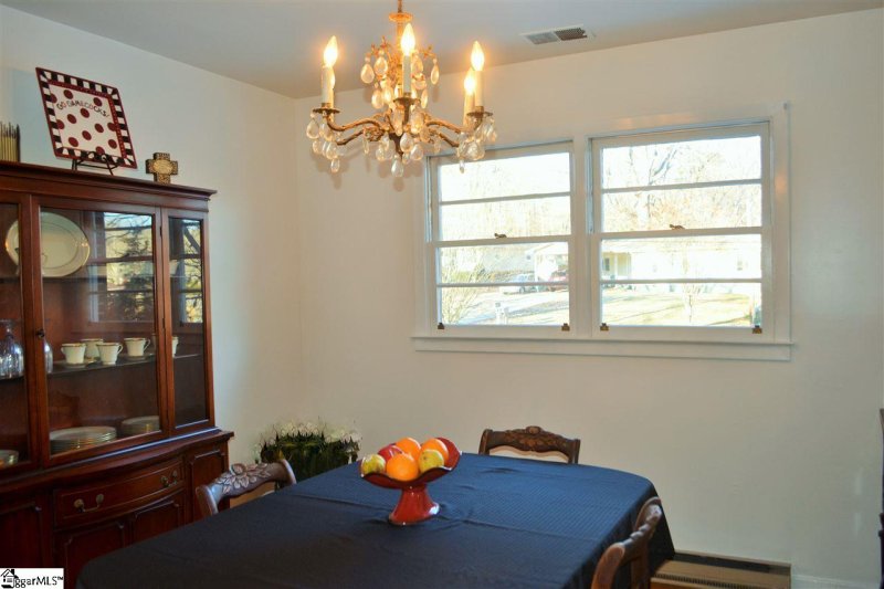 Property image 2 at 105 Pineview Drive, Liberty, SC 29671