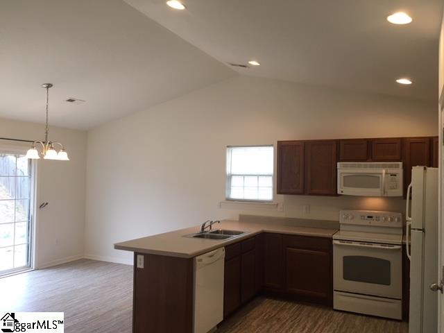 Property image 3 at 16 Landing Lane, Simpsonville, SC 29681