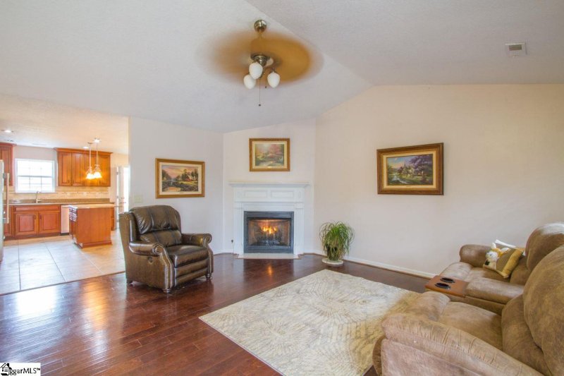 Property image 5 at 114 Kensett Drive, Williamston, SC 29697