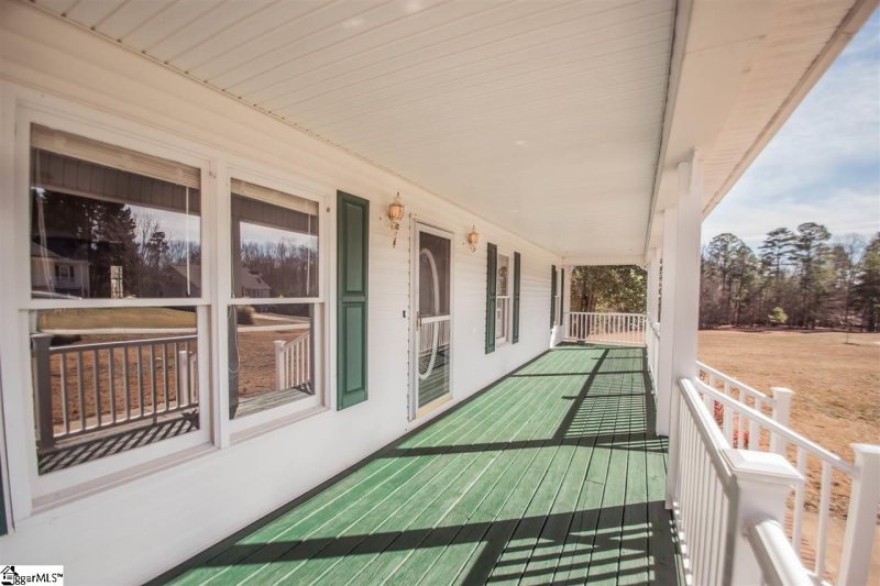 Property image 3 at 125 Martin Court, Williamston, SC 29697