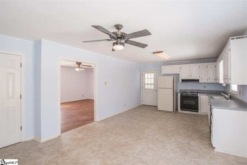 Property image 5 at 125 Martin Court, Williamston, SC 29697