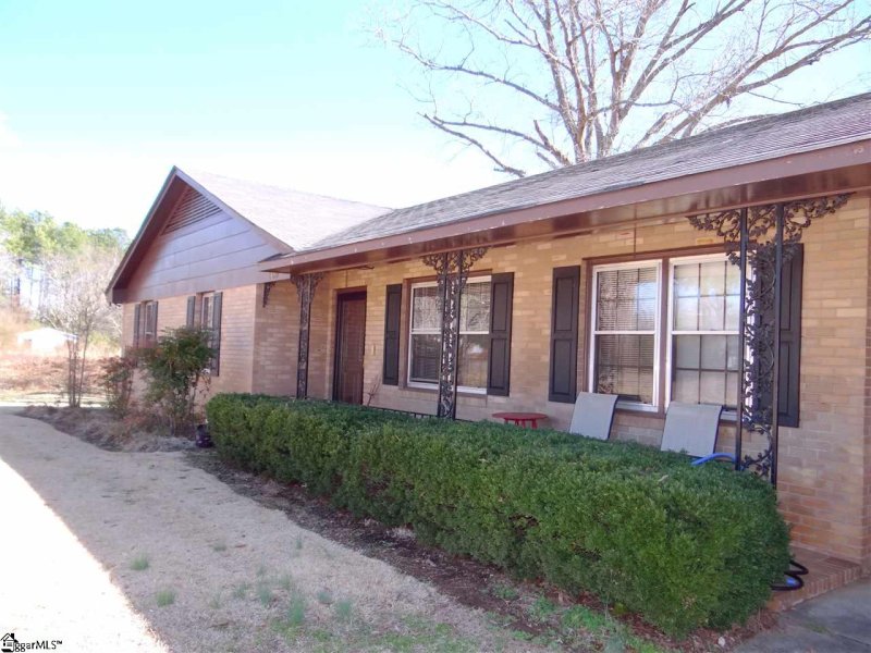 Property image 2 at 1409 Springfield Road, Boiling Springs, SC 29316