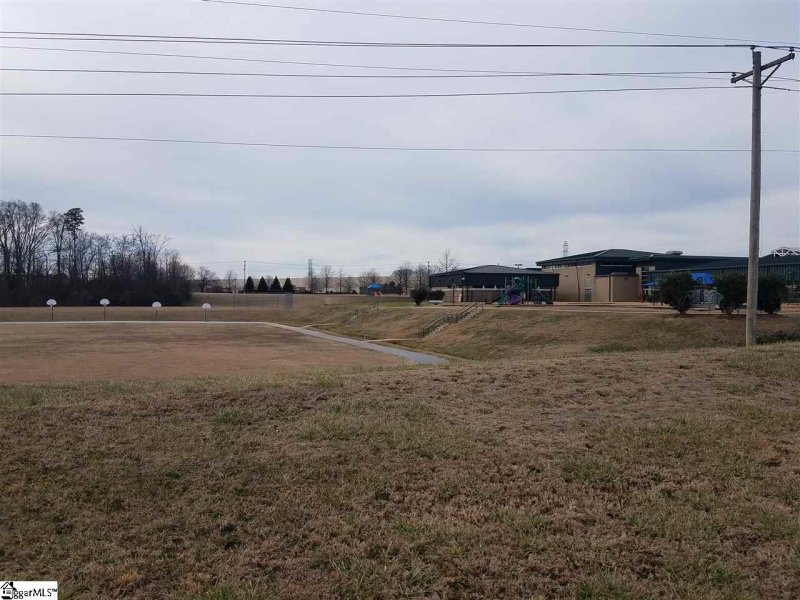 Property image 3 at 329 Surrywood Drive, Greenville, SC 29607