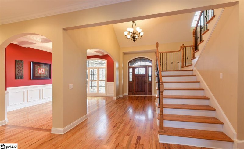 Property image 4 at 15 Meadow Trace Court, Greer, SC 29651