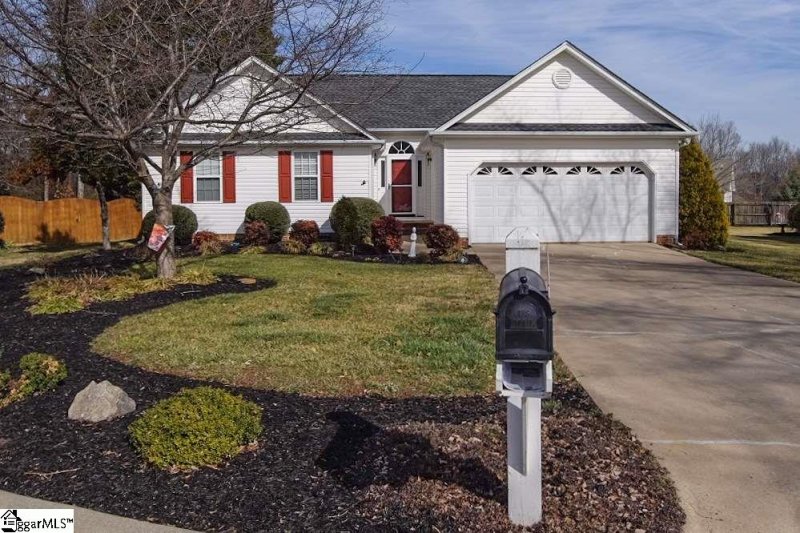 Property image 2 at 316 Tearose Lane, Simpsonville, SC 29681