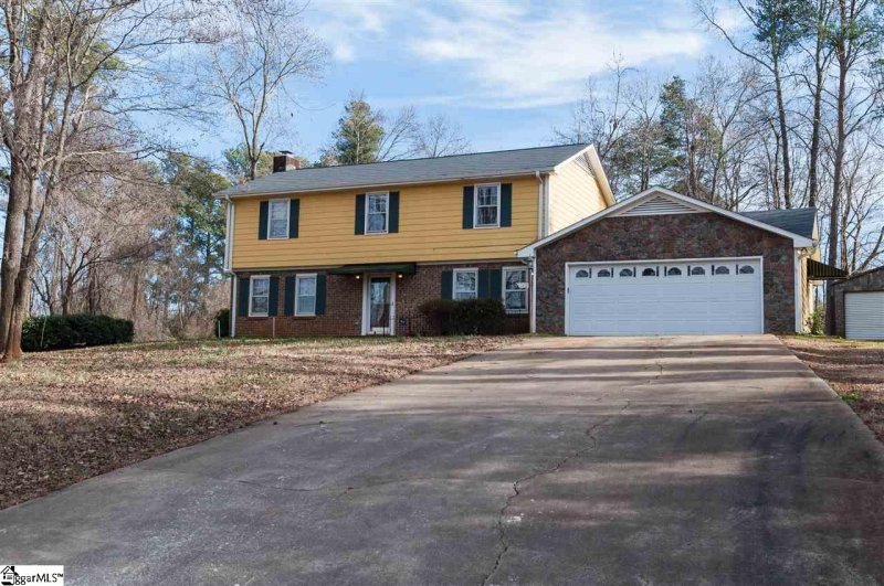 Property image 4 at 140 Chestnut Lake Drive, Inman, SC 29349